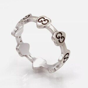 Gucci 18K White Gold Heart Love Band Ring